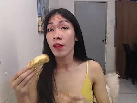 YourTSLovely from StripChat is Freechat