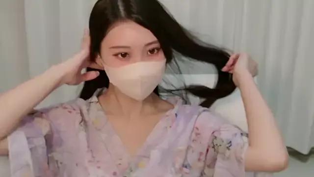 yuki_room from StripChat is Freechat