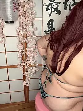 yum3doll from StripChat is Freechat