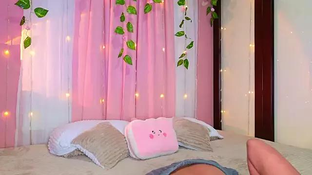 Zafiiro_Blue from StripChat is Freechat
