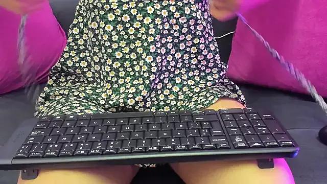 Zara_dulce from StripChat is Freechat