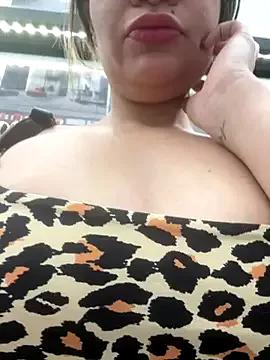 Zyrella from StripChat is Freechat