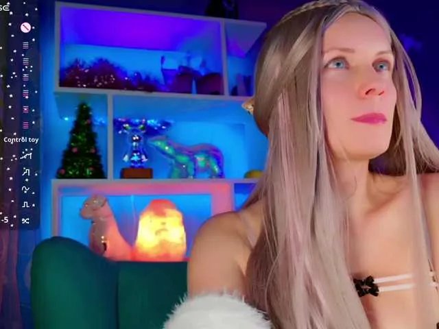 -Fresh- — @total Fill the room with the warmth of your dicks and warm me up @remain :)Lovense works from 10 tokens. I look at the camera for 101 tok;) Subscription with PM for spending from 88 tokens