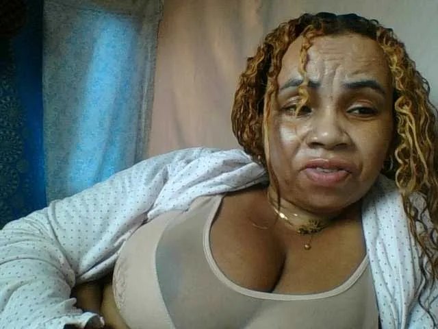 Amanah — Freechat on BongaCams