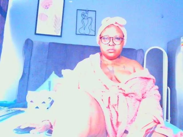 PearBlu38 — Freechat on BongaCams