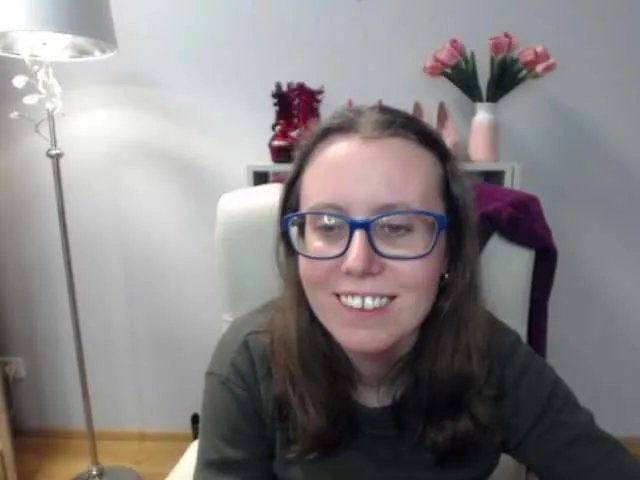 sparkleLizzy — Lets have fun and get  to know each other ;) #femdom #tease #joi #sph #cei #dirtytalk #nonnude #nomic #glasses #deu #eng #CFNM #rate #c2c #natural