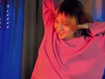 5_in_one — Get to know me better  #smile #sweet  #curvy #tease #feet #mommy [666 tokens remaining]