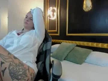 laia_hatman — Suck your cock #latina #blonde #bigass #milf #skinny [102 tokens remaining]