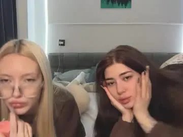 mmkakpoxyi22 on Chaturbate