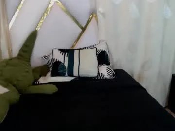 natasha_ferrec — spank ass// #bigass #slim #skinny #young #smalltits [61 tokens remaining]