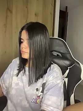 2Angela_ on StripChat