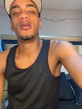 AaronCruz_ on StripChat