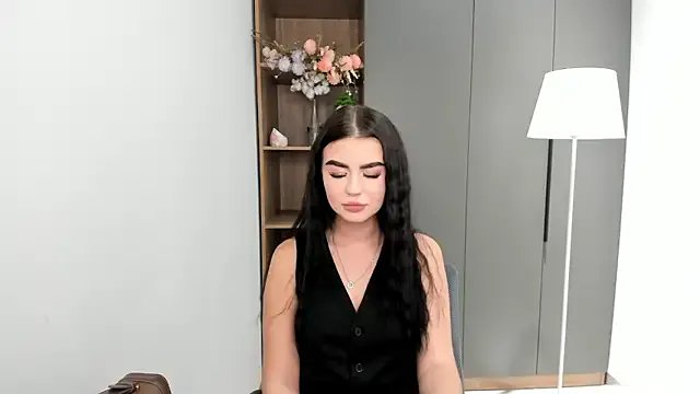 CoreenYorton on StripChat