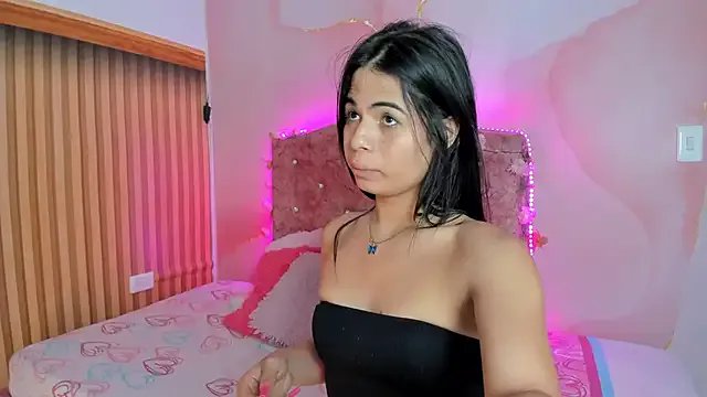 Daisy__rose on StripChat