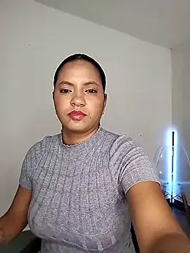 domi_hot123 — I play with my pussy