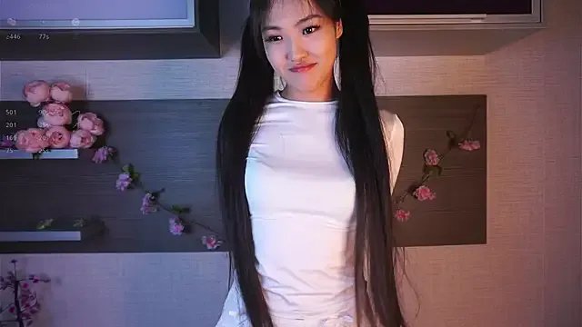 FancyEsten on StripChat