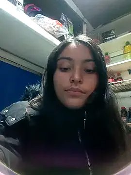 hotwife26 on StripChat