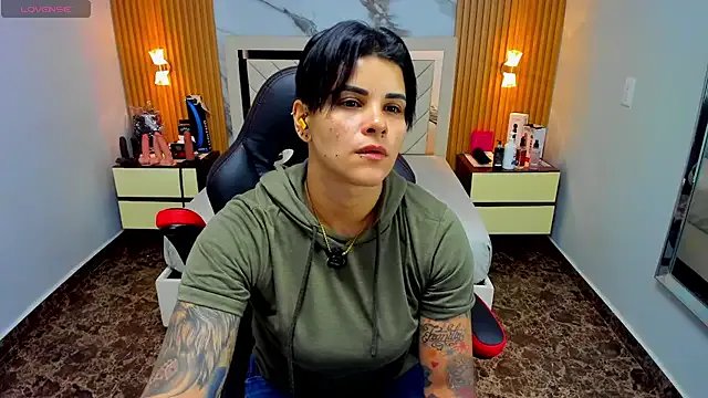 KAROLLJONES1 — Freechat on StripChat