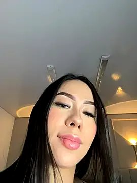 Miss_blue69 on StripChat