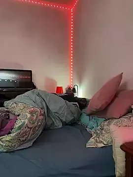 Nina-Chick777 on StripChat