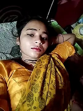 R_Roshni on StripChat
