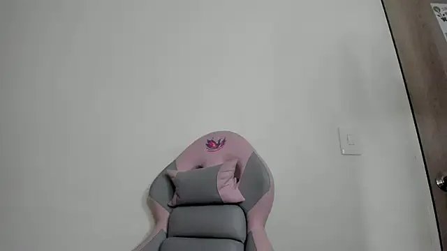 Raichell_ on StripChat