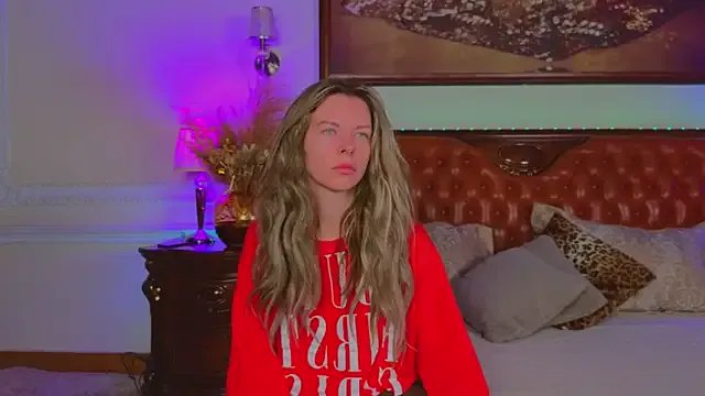 Real_Tini on StripChat