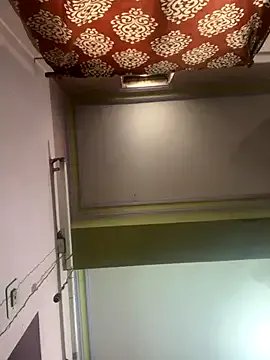 Sandhya_77 on StripChat