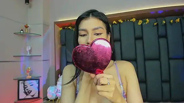 TanyaBello on StripChat