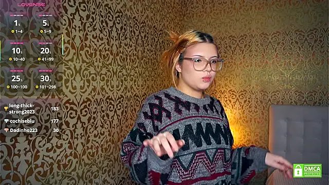 VerniceEngelking on StripChat